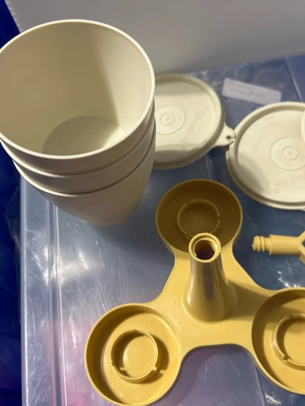 Tupperware Three-Cup Condiment Caddy in Cream and Yellow